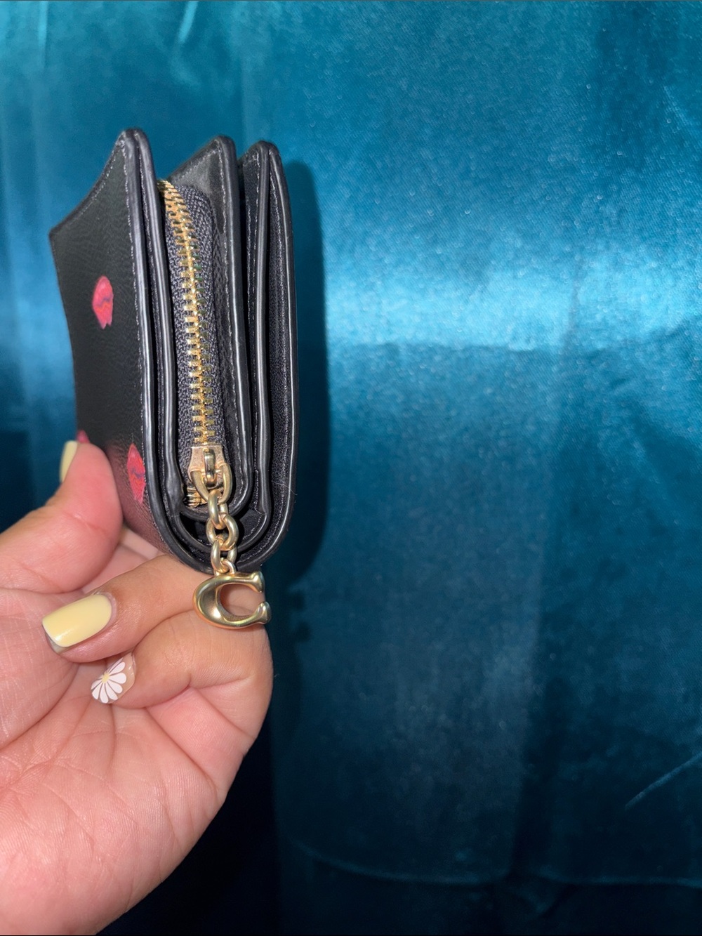 COACH Black Leather Wallet with Pink Kiss Print - Picture 6 of 9